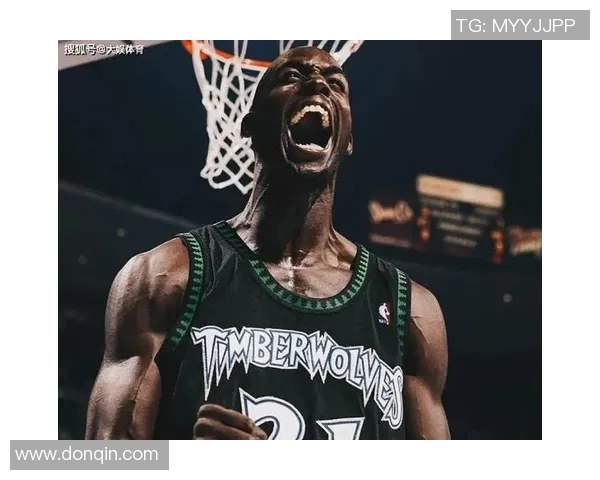 加内特与足球明星的实力对比谁更胜一筹探讨运动员的全面能力 加内特与足球明星的实力对比谁更胜一筹探讨运动员的全面能力