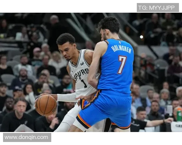 2016季后赛马刺与雷霆激战回顾：传奇对决与篮球智慧的碰撞